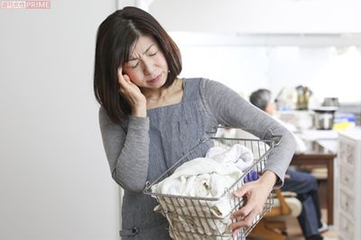 50代から気になる“手のふるえ”は加齢のせいじゃない! セルフチェックシートで診断