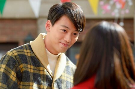 みね子（有村架純）と恋人同士になるも、家庭の事情で破局してしまう大学生・島谷役でブレイク　(c)NHK