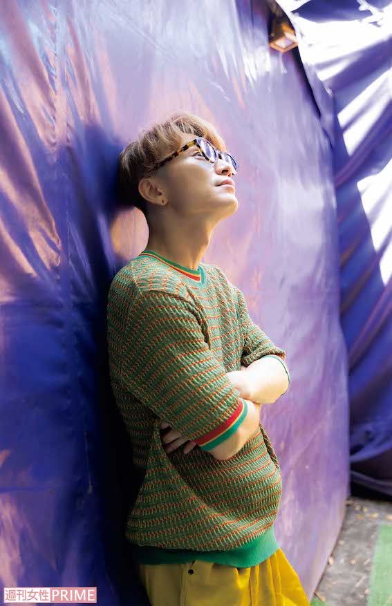 SUPEREIGHTの安田章大。自ら設営に携わった花園神社の特設テント内にて　撮影／矢島泰輔