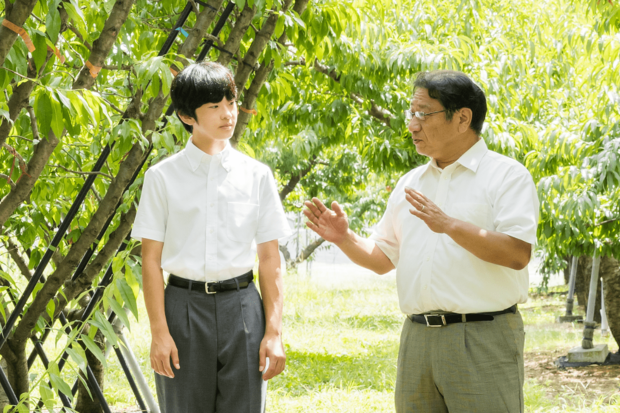 トンボの共同論文を発表された悠仁さま（写真は8月2日・茨城県）