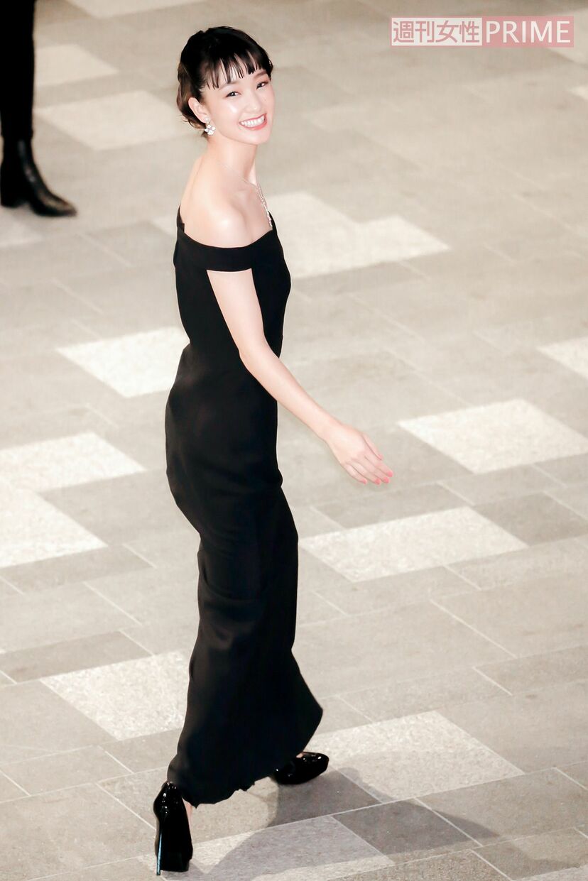 画像 写真 剛力彩芽 前澤友作氏に加え担当マネも失う危機 傷心の彼女を救う 唯一の場所 は ニュース概要 週刊女性prime