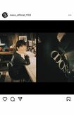 森田剛との事務所『MOSS』の名前が入ったロンTを着る宮沢りえ（事務所公式インスタグラムより）