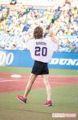 今回の背番号は20。もちろん、デビュー20周年にちなんでます（'19年8月）撮影／廣瀬靖士