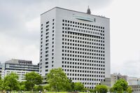 神奈川県警少年育成課、暴行動画拡散防止のチラシ画像を投稿→削除……学校現場にはすでに配布で疑問殺到
