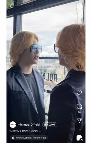 「顎のラインがない」と指摘されてしまったローランド(『MINIMUS』の公式インスタグラムより)