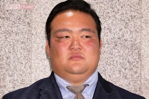 元横綱・稀勢の里こと二所ノ関親方
