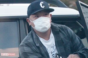 2012年、代官山蔦屋に訪れるTKO木下