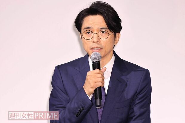 10月2日、記者会見に出席した井ノ原快彦