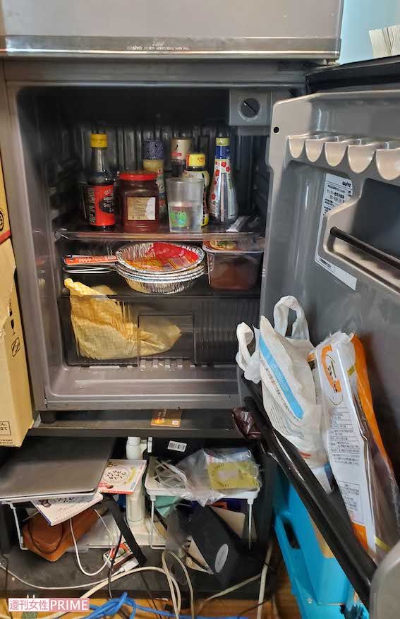きららさんの冷蔵庫の中身。調味料のほかにポップコーンも