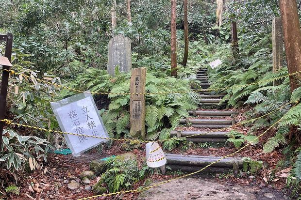 カメラマンが最も怖いと言ったのがこの「腹切りやぐら」