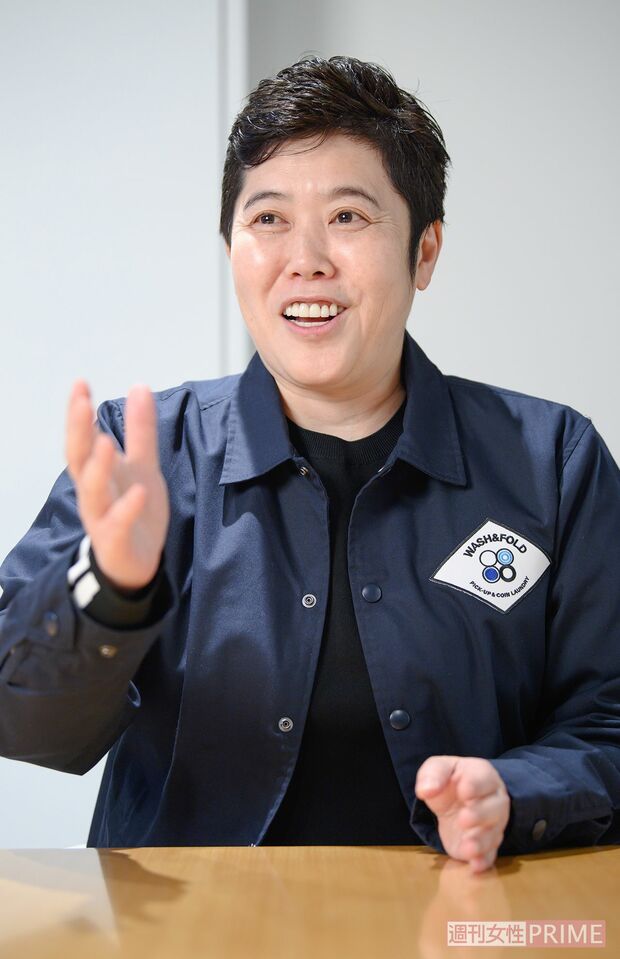 「いつかよくなるから、みんなでベンツに乗ろう！　って夢と希望を語っていましたが、ノリと勢いだったことを30過ぎて反省しました」