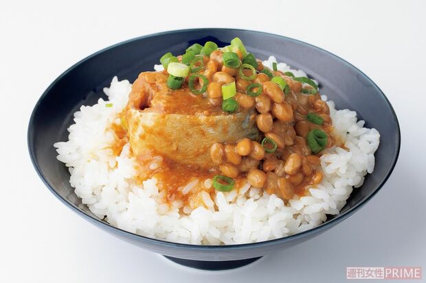 サバみそ缶納豆丼　撮影／矢島泰輔