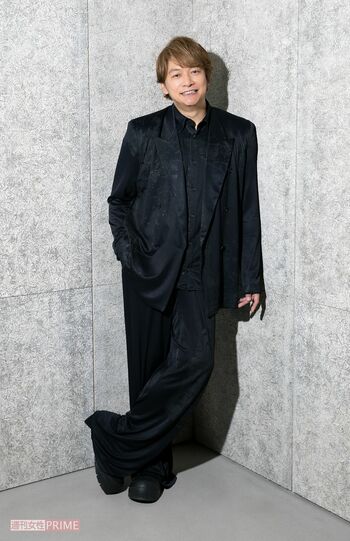 香取慎吾 撮影/矢島泰輔 ヘアメイク/石崎達也 スタイリスト/細見佳代 衣装協力/DIESEL