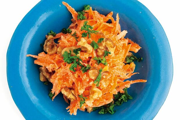 にんじんとくるみのガーリックマヨ