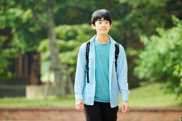 9月6日、19歳の誕生日を迎えられた悠仁さまは、成年式に臨まれた(宮内庁提供)
