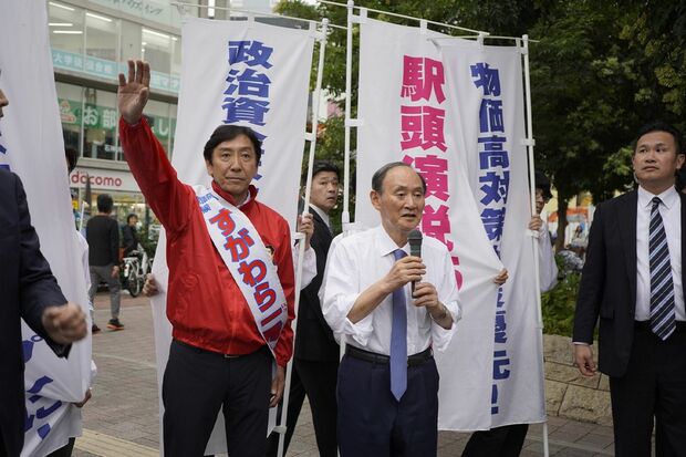 今回の衆院選では、応援演説のため全国各地を回った菅氏。表情には少し疲れが見える
