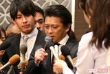 謝罪会見で取材に応じる山口達也（'18年4月26日）