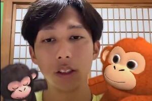 TikTokで連日のライブ配信をする元広島カープの羽月隆太郎