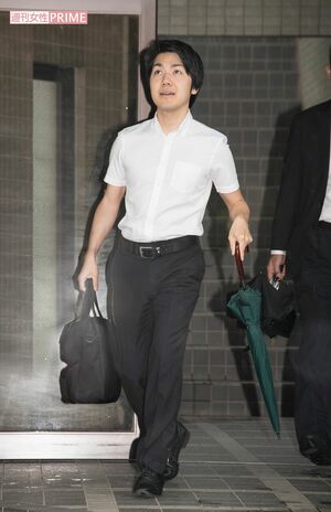 5月26日の午前、通勤のため横浜市内の自宅を出る小室さん