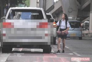 木村が運転する車から降りてきたKoki，（その２）