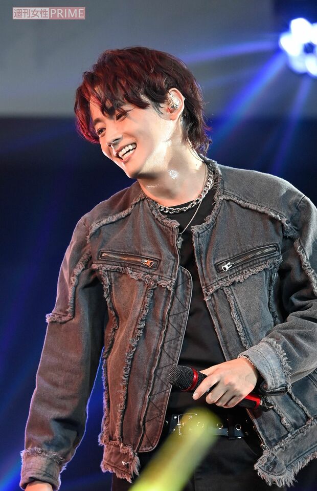 7月25日に行われたMYNAMEのライブのもよう。完璧なステージングに満員の会場が沸いた 撮影/渡邉智裕
