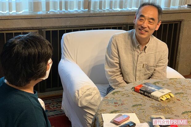 元朝日新聞政治部の記者・鮫島浩さんと、『時給はいつも最低賃金、これって私のせいですか?国会議員に聞いてみた。』著者の和田靜香さん