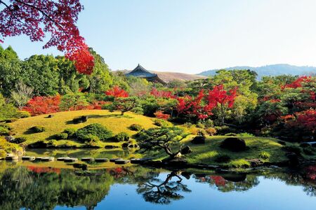 依水園（いすいえん）