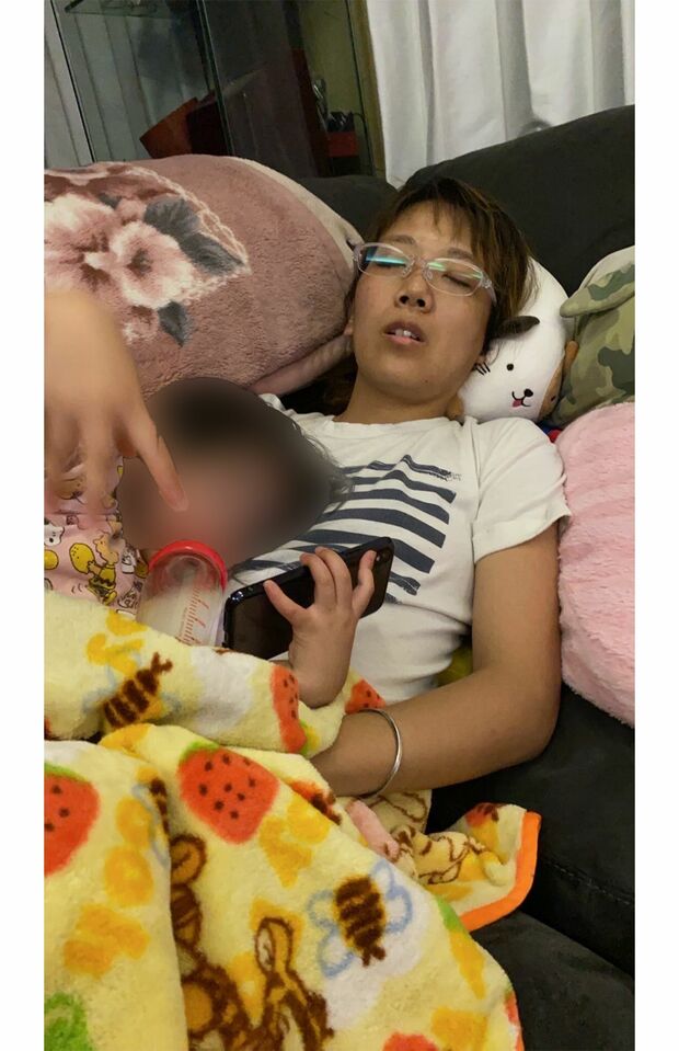 逮捕以前、幸せに暮らす健さん一家のワンシーン