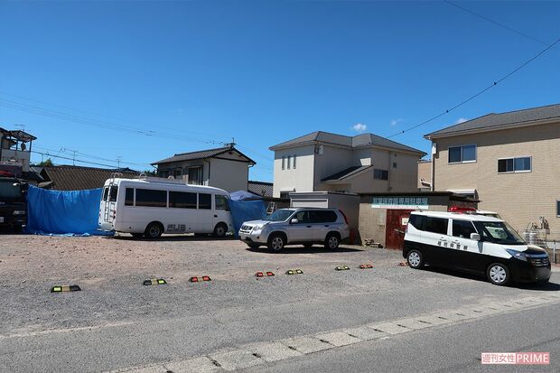8月5日、同園の駐車場で福岡県警の現場検証が行われていた