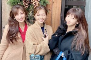 (左から)熊田曜子、安田美沙子、ほしのあき(熊田曜子の公式インスタグラムより)
