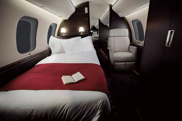 『VistaJet』の航空機内（セゾンラグジュアリーラウンジ公式サイトより）