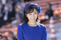 《20代最後の年・佳子さまの歩み》天皇陛下の誕生日を祝う一般参賀「来て本当によかった」参加者が肌で感じ…
