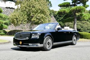 パレードで使用されるトヨタ「センチュリー」の改造車が公開に。特別仕様になっている　撮影／JMPA