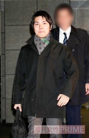 '18年2月、職場から退勤する小室さんとSP。結婚後はより厳重な警備体制が敷かれる？