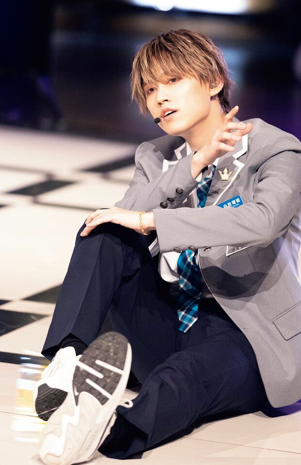 白岩瑠姫　(C)LAPONE ENTERTAINMENT