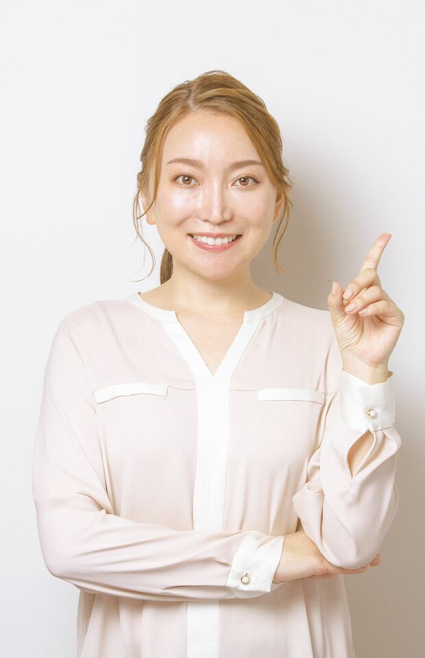 加藤綾菜●1988年広島県生まれ。加藤茶との45歳年の差婚で話題となる。現在は、夫を支えるため、介護や減塩食などさまざまに勉強を重ね、その経験をもとに講演会なども行っている。近著に『加藤家の食卓』（アスコム）がある。