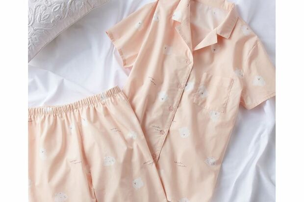 『チュチュアンナ』公式HPから削除された“ポメラニアン柄”のルームウェア