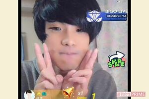 タレント活動としてネットのライブ配信も行っていた