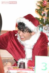 園児と話しながら頭をワシャワシャなでる場面も　撮影／渡邉智裕