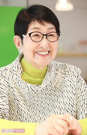 かなり過酷だっと思われる幼少期の話も「そういう時代だったから……」と、よどみなく笑顔で語る　撮影／齋藤周造