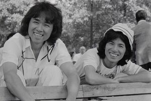 フォークデュオ『あのねのね』でも活躍した清水国明(写真右)は4度目の結婚をした68歳で男児が誕生。自身の孫より年下の子供となった