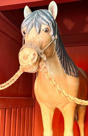 徳川家康が神社に奉納した馬を模して、家光がつくらせたという木彫りの叶え馬