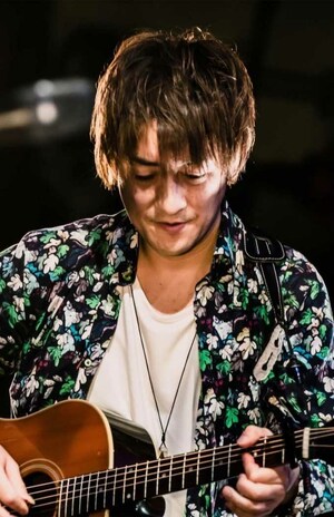 2000年からアコースティックデュオ『N.U.』として活動。横浜の音楽シーンをけん引する庭瀬幸一郎さん