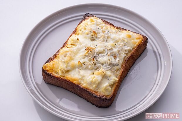 塩豆腐でしらすチーズトースト