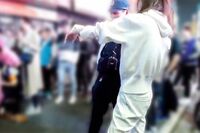 《歌舞伎町ホスト刺傷事件》被害者男性に応急処置を行った実業家・青笹寛史氏が告白、見て見ぬふり“異様現…