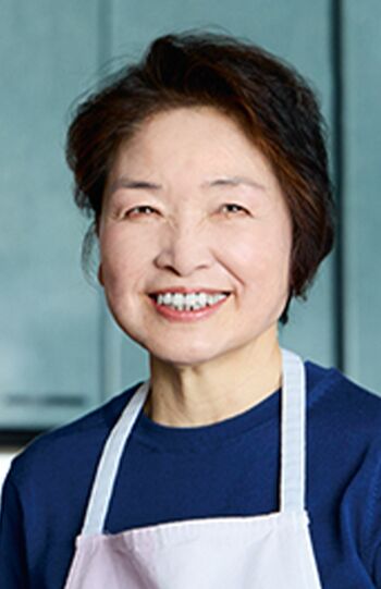 荻野恭子さん●料理研究家。栄養士。書籍に『塩ひとつまみそれだけでおいしく』、『生涯現役!引き算レシピ』(共に女子栄養大学出版部)ほか多数。