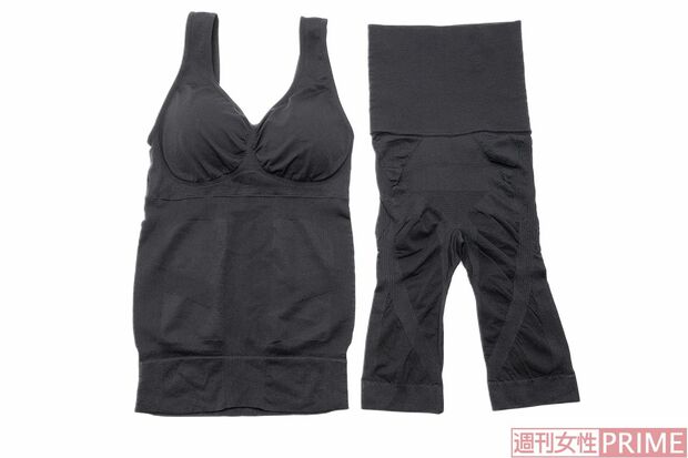 「鍛えるをサポート」上下別売り。価格：各3190円（税込み）撮影／山田智絵