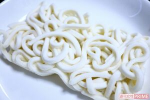 急速凍結技術でうどんもカチンコチンに