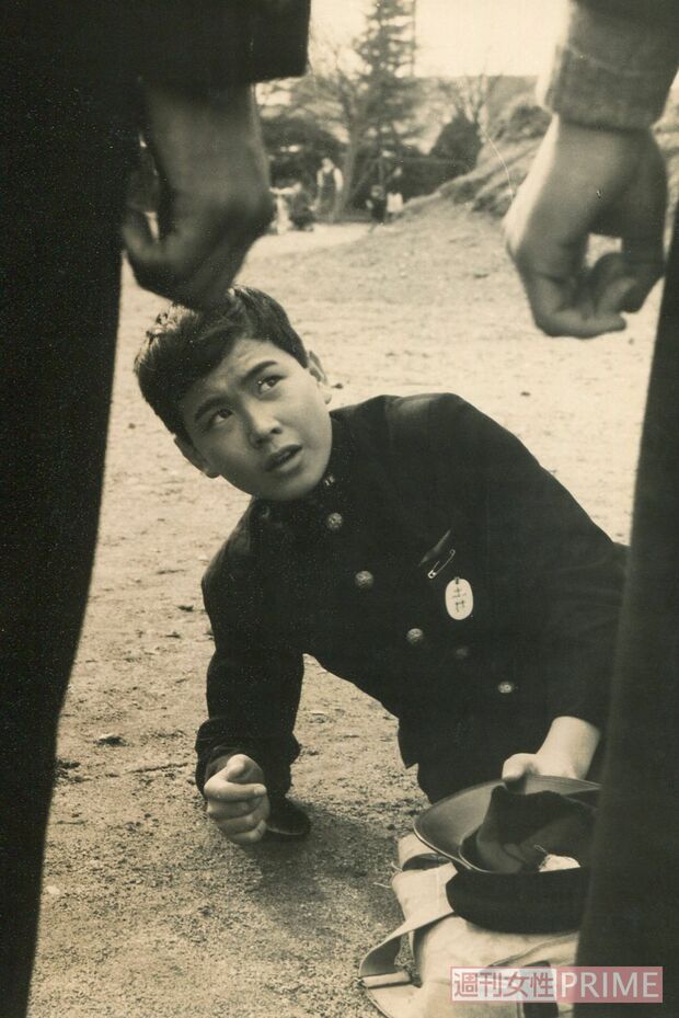 NHK『中学生群像』（『中学生日記』の前身）にも出演。このころから戸田恵子さん、竹下景子さんと付き合いがある