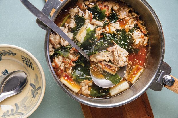 焼きねぎと豚肉の中華スープ